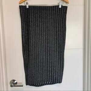 Torrid size 0 Shimmering Silver Rubbed Glitter Knit Pencil Skirt